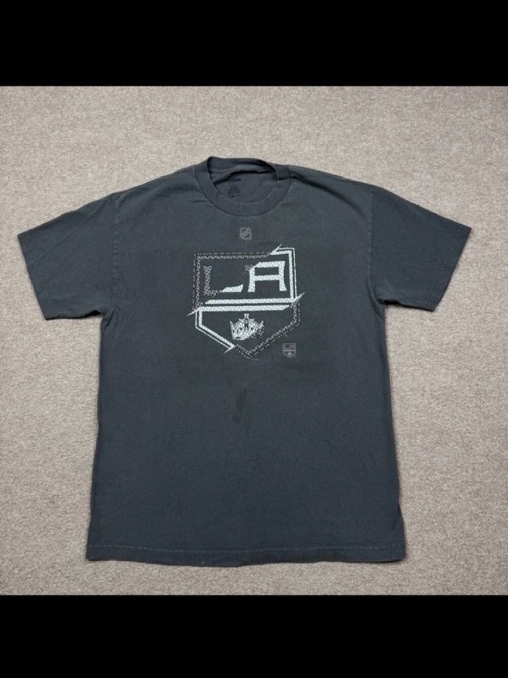 LA Kings T Shirt Men's Size L Gray NHL Hockey Short Sleeve Outdoor 77 Carter RBK